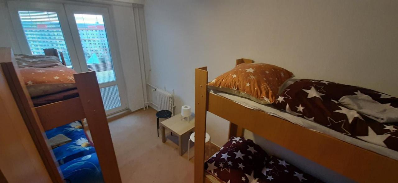 Km House Cerny Most Hostel Prague Ngoại thất bức ảnh